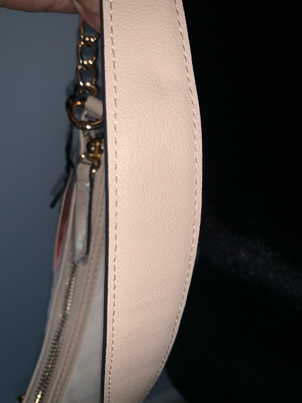 ๐- Juicy Couture Soft White Shoulder Bag with Gold Embroidered Crest - Picture 9 of 14